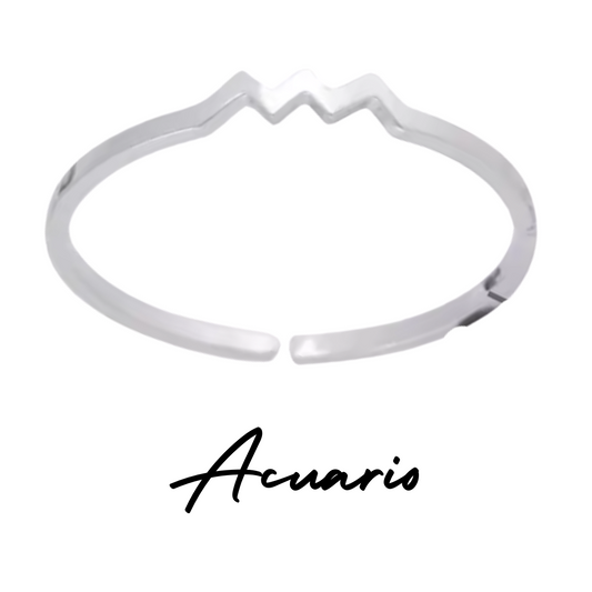 Anillo Plateado con Símbolo de ACUARIO