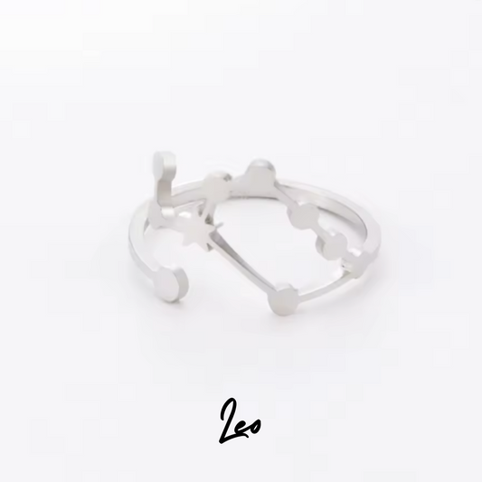 Anillo Plateado con Constelación de LEO