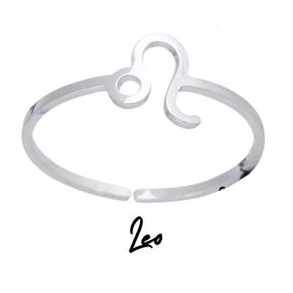 Anillo Plateado con Símbolo de LEO